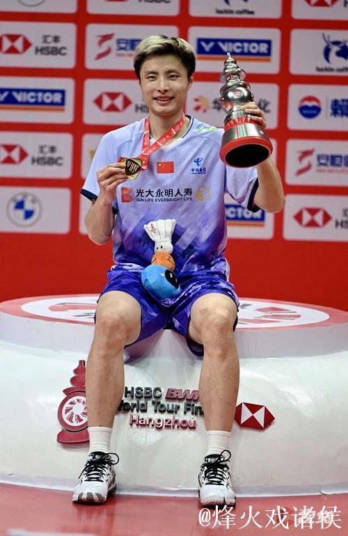 石宇奇荣获世界羽联年度最佳男单选手